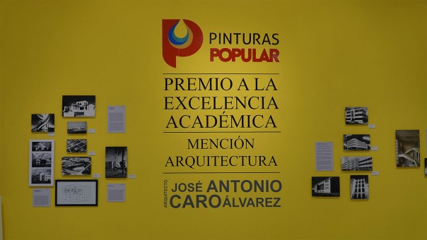 Inauguran exposición Premio Excelencia Académica José Antonio Caro Álvarez